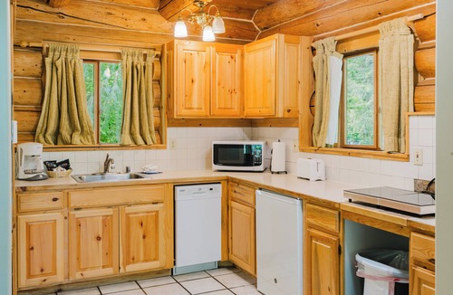 Enumclaw Hotel | Alta Crystal Resort