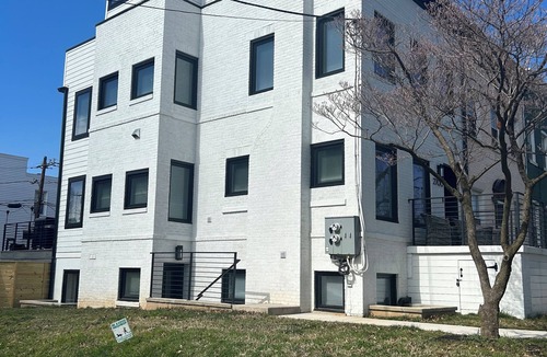 Brookland Apartment | Amazing 2 bedroom apt - centrally located in DC!nn