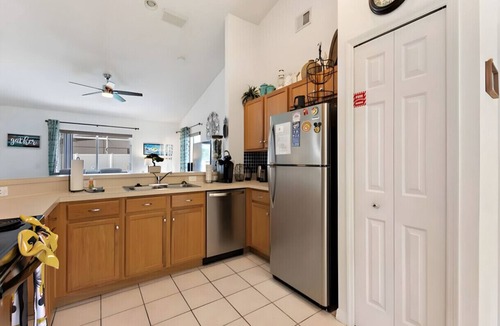 Thousand Oaks House | Amazing 4-Bed Pool Home w/2 Masters, in quiet community. Near Disney