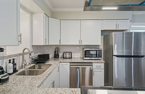 Texas City House | Amazing 4BR 2Bath Home with Pool & Game-Movie Room