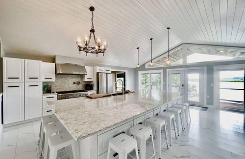 Bigfork House | Amazing Flathead River Location Gunner River Lodge
