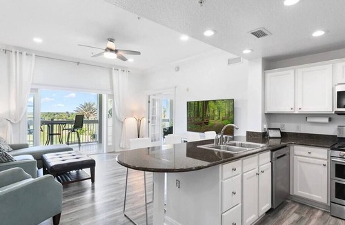 Reunion Apartment | Amazing Golf View Condo Best view in Reunion!