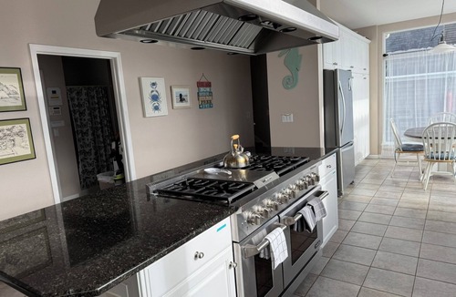 Neskowin House | Amazing Large Ocean Front Home - Direct Beach Access & Views Galore!