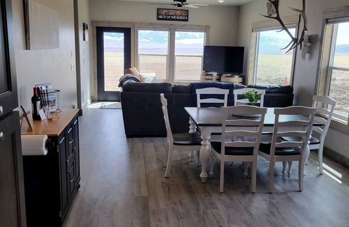 Shining Mountains House | Amazing Mountain View’s in a brand new build