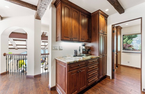 Manson Villa | Amazing Ultra Luxury Tuscany Style Lakefront Villa, Two Primaries with En Suites