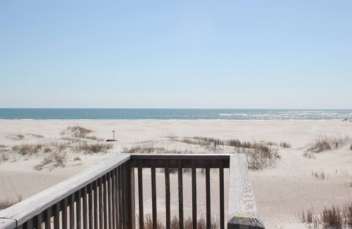 The Point House | AMAZING VIEWS! Oceanfront Duplex-East at the Point-private POOL!