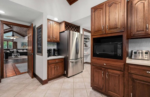 Heron Oaks House | Amelia Island newly renovated with PRIVATE POOL, SPA, GOLF CART, BIKES,and more!