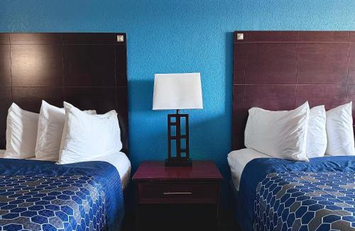 Southwest Area Hotel | American Inn Cedar Rapids South