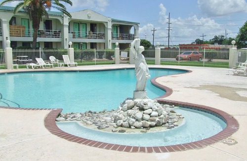 Beaumont Hotel | Americas Best Value Inn Beaumont, TX