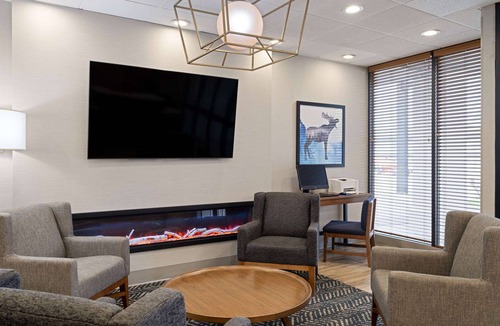 Casper Hotel | AmericInn by Wyndham Casper Event Center Area