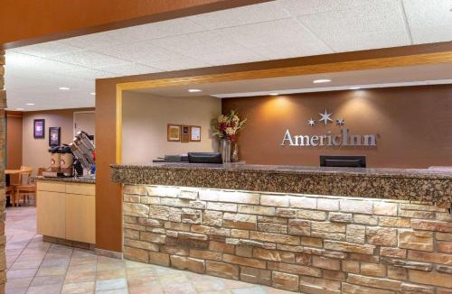 Okoboji Hotel | AmericInn by Wyndham Okoboji