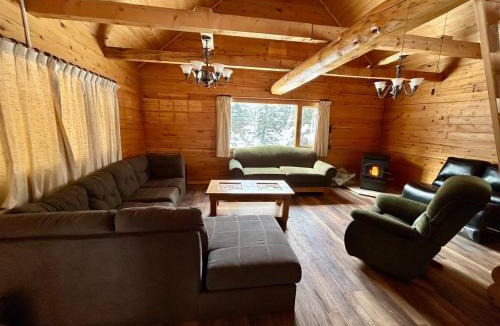 Silver Gate House | Amphitheater Mountain Cabin