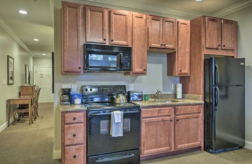 Spring Lake Condo | Anderson Creek Club Condo w/Community Amenities!