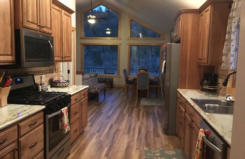 Lava Hot Springs Cabin | Angileen's Place at Canyon Creek - A Cabin Getaway Touched by Nature!