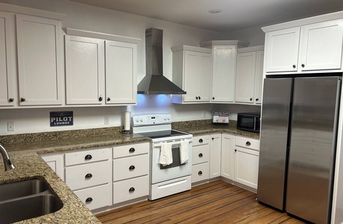 Diamondhead House | Another Adventure awaits your Arrival. Charming 2 Bed/2 Bath with Hangar!