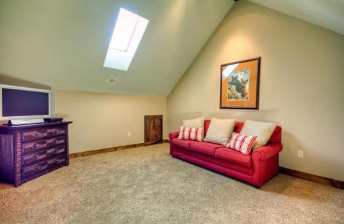 Antler Ridge House | Antler Ridge Lodge