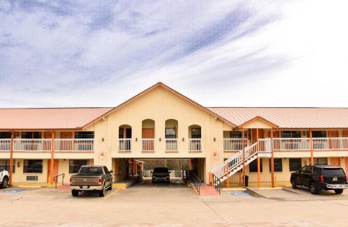 Goliad Hotel | Antlers Inn Goliad