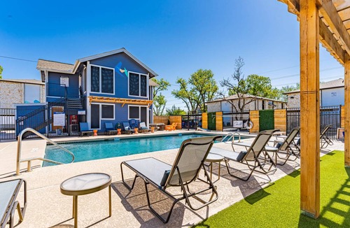 Brentwood Apartment | Apartment ∙ 1 bedroom ∙ 4 guests