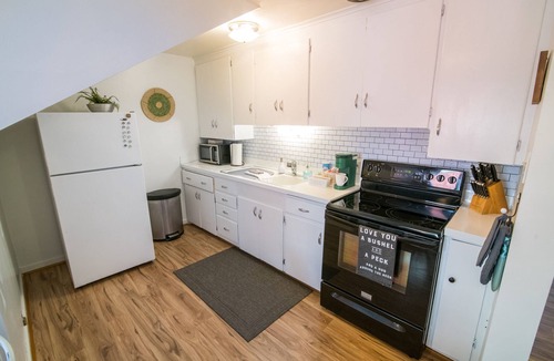 Helena Apartment | Apartment next to Cathedral in Historic Downtown Helena