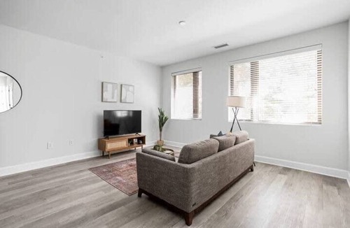 Meridian-Kessler Apartment | Apartment ∙ 2 bedrooms ∙ 4 guests