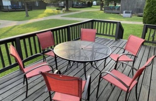 Apple Valley Condo | Apple Valley Lake, Pool and Beaches! Guest Passes available for a fee!