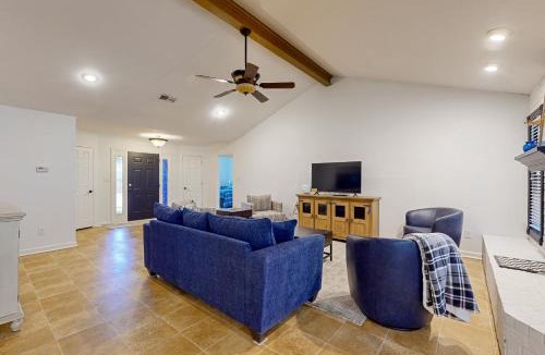 Conway House | Applegate Escape