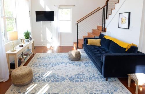North Garden House | Applewood Ridge Guest Rental