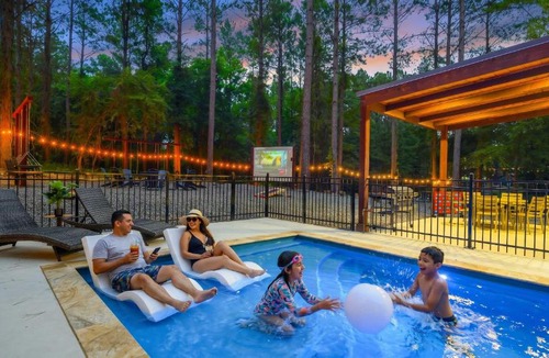 Broken Bow Villa | Aqua Pines Luxury Retreat - Pool, Sauna, Hot Tub, Fishing Pond and Theater