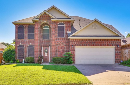South Arlington Cottage | Arlington Home: Pool Oasis Near At&t Stadium