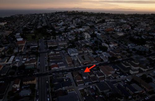 Central San Pedro House | Artful Bungalow Near Beach, Waterfront, & Downtown