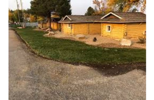 Ashton House | Ashton Historic Log Cabins 8