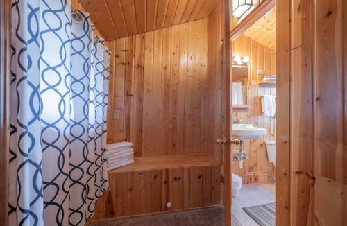 Ashton House | Ashton Historic Log Cabin 9