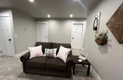 Ashton House | Ashton, ID-Central to it ALL