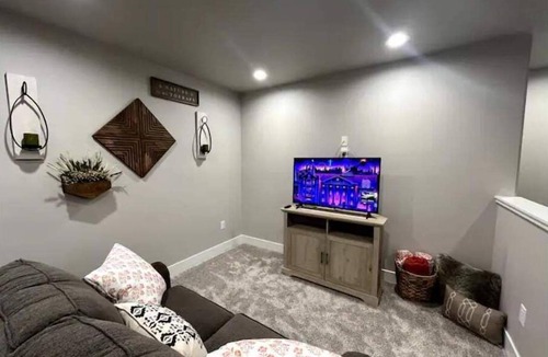 Ashton House | Ashton, ID-Central to it ALL