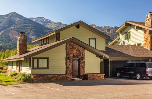 Moose Wilson Road House | Aspens A1A: The Aspens- Great Deck with Mountain Views and Western Charm