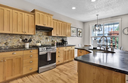 Garden City House | "At The Hearth" - Luxury Home w/Gym Access and Seasonal Pool!