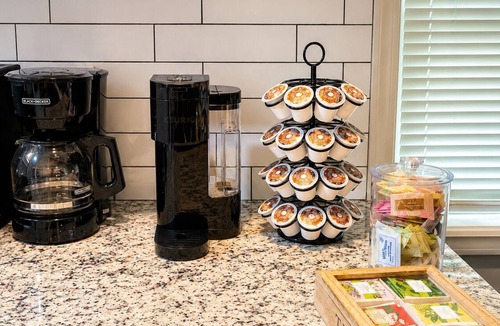 Collier Heights House | Atlanta Sports Retreat 15 min to Mercedes Benz