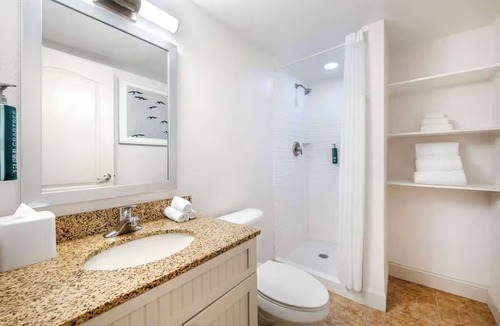 Seminole Park Hotel | Atlantic Beach Studio w/Kitchen l Pools, BBQ Area near Daytona Speedway