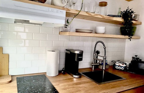 Blackshear-Prospect Hill House | ATX Tiny House. Quick Trip to Zilker & ACL.