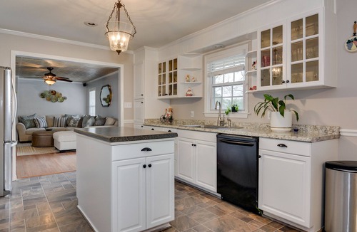 Martinez House | Augusta Oasis - 4 miles from Augusta National! Swim & Eat - Relax & Rest !!