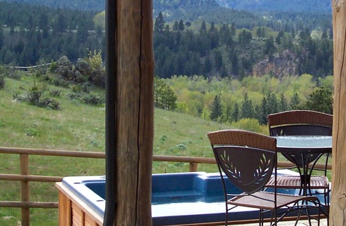 Grantsdale Cabin | Authentic Quaint Log Cabin on 2400 Private Acres w/Stellar Views & Hot Tub