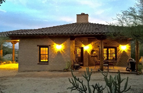 Drexel Heights House | Authentic Tucson Experience: Mud Adobe Casita Nestled in Canyon Among Wildlife