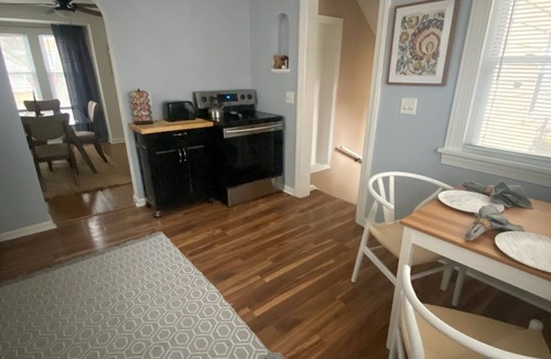 Avon Lake House | Avon Lake - Recent Remodeled & Spacious Charming 2BR Beach Home