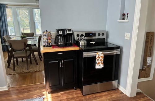 Avon Lake House | Avon Lake - Recent Remodeled & Spacious Charming 2BR Beach Home