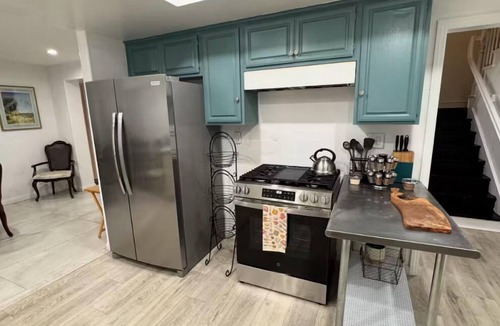 North Redondo House | Awesome 4-bedroom house in welcoming Redondo Beach neighborhood