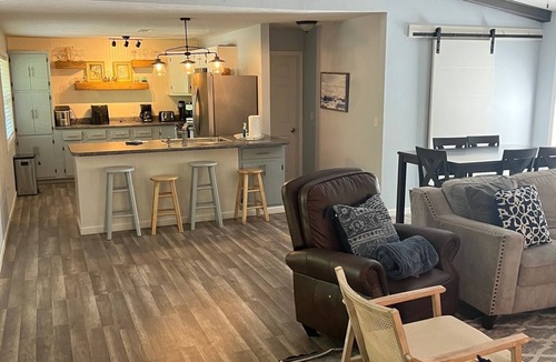Fairfield Bay House | Awesome Lake House Right by Marina and Trails! Newly Updated!