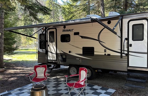Kellogg RV Rental | Back Country Getaway. Complete 30/50 RV Site.