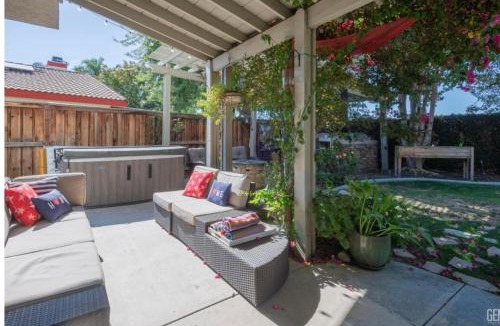 Greenacres House | Bakersfield Beauty