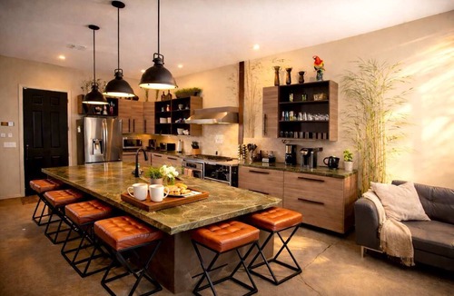 Logan Heights Apartment | Bamboo Loft 6BR: Sleeps 24 in Downtown SAN