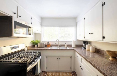 Park West Apartment | Bankers Hill Hideaway | Walk to Balboa & Lil Italy